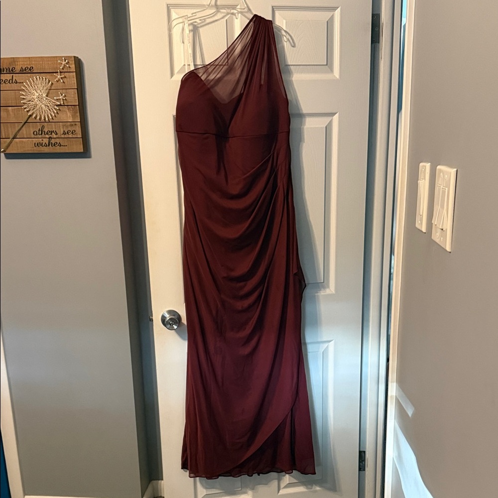 Elegant One-Shoulder Burgundy Dress